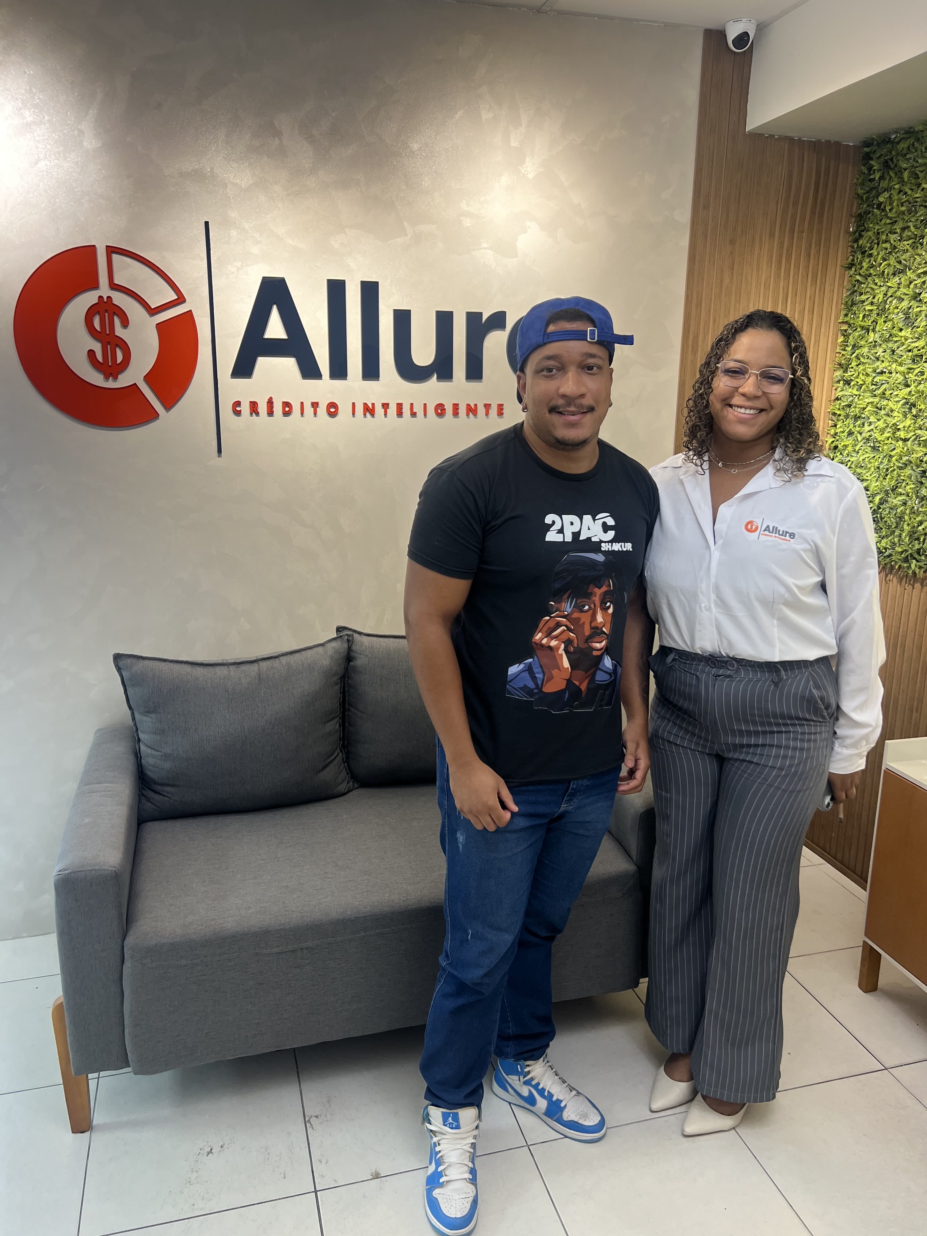 Cliente contemplado Allure