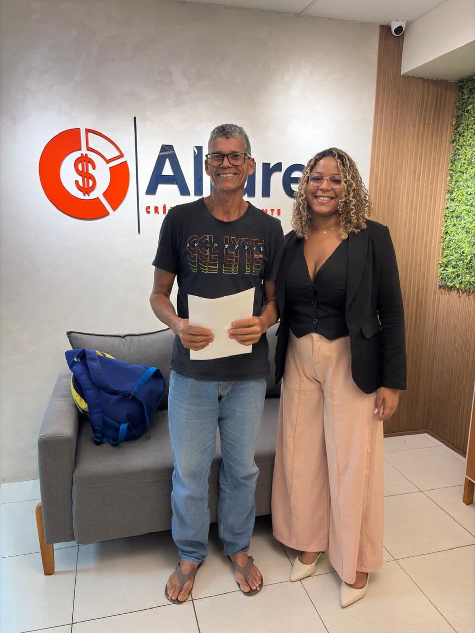 Cliente contemplado Allure